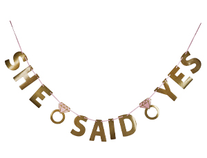 1505-1375 Гирлянда-буквы SHE SAID YES блеск 3,6м/A