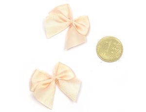 1509-2775 Бантик атласный 1,5см св.бежевый